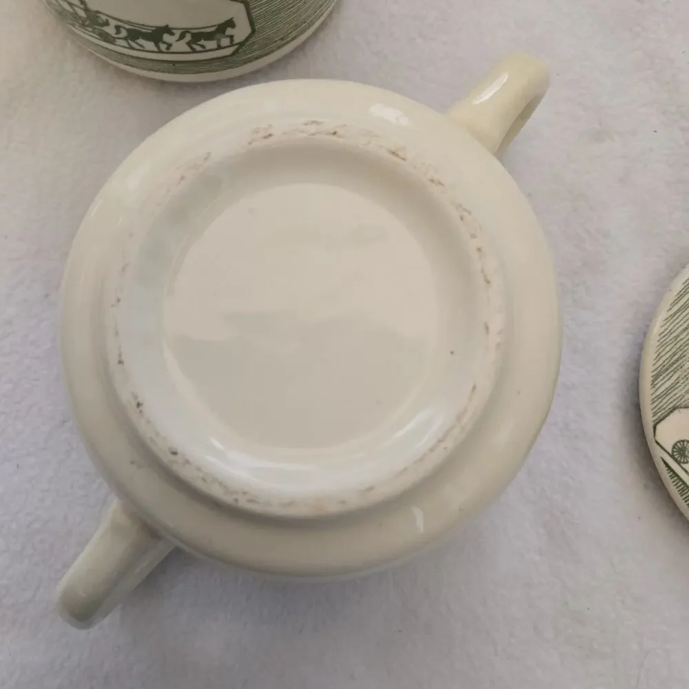 MCM Creamer and Sugar Bowl, Horse and Carriage, Cream and Green COTTAGE CORE